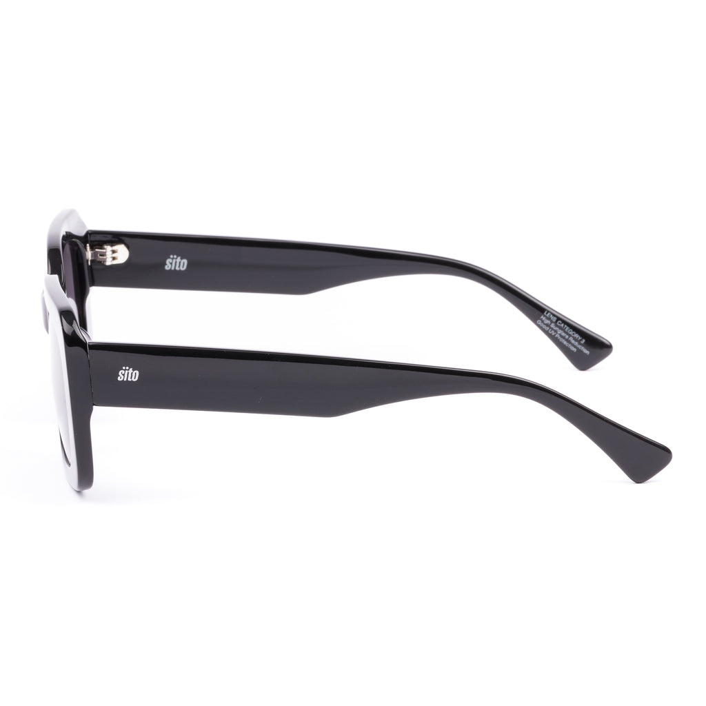 Indi : Black / Smokey Grey