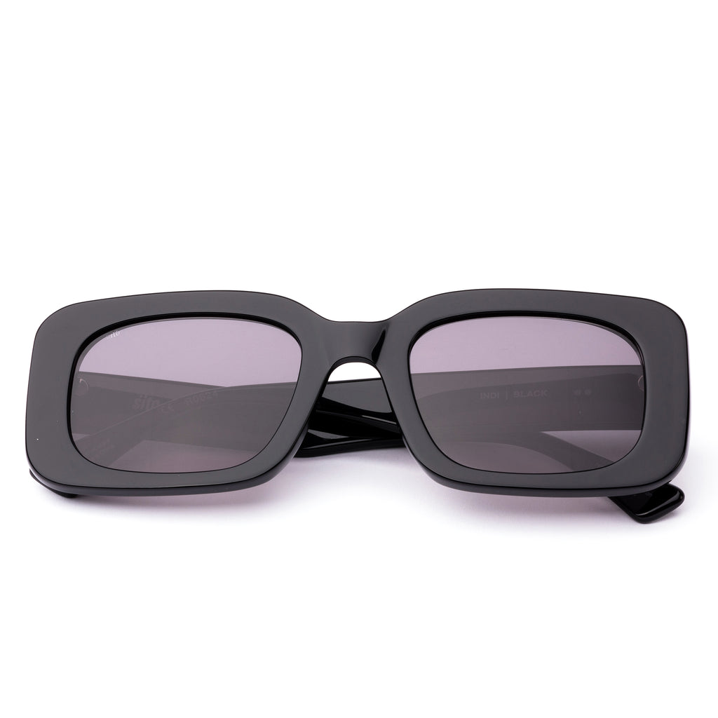 Indi : Black / Smokey Grey