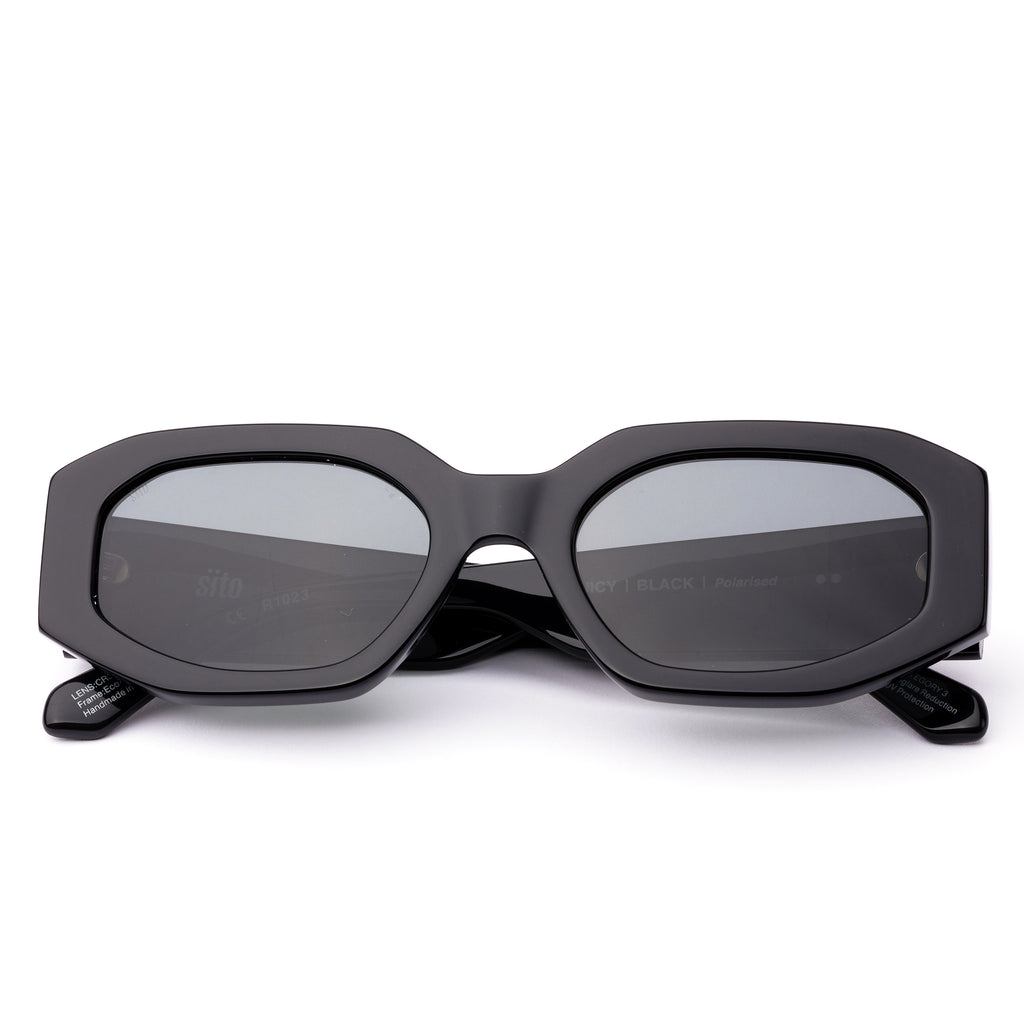 Juicy : Black / Iron Grey Polar