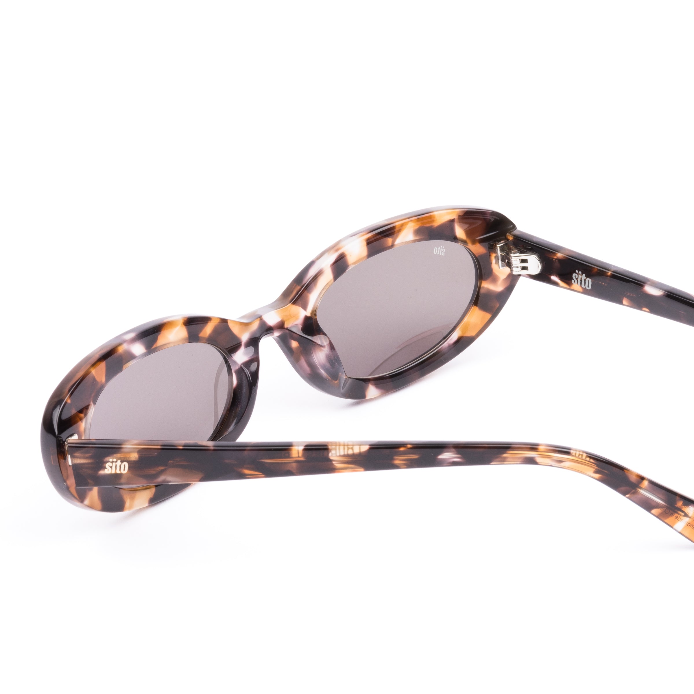 Lourdes : Pebble Tort / Grey