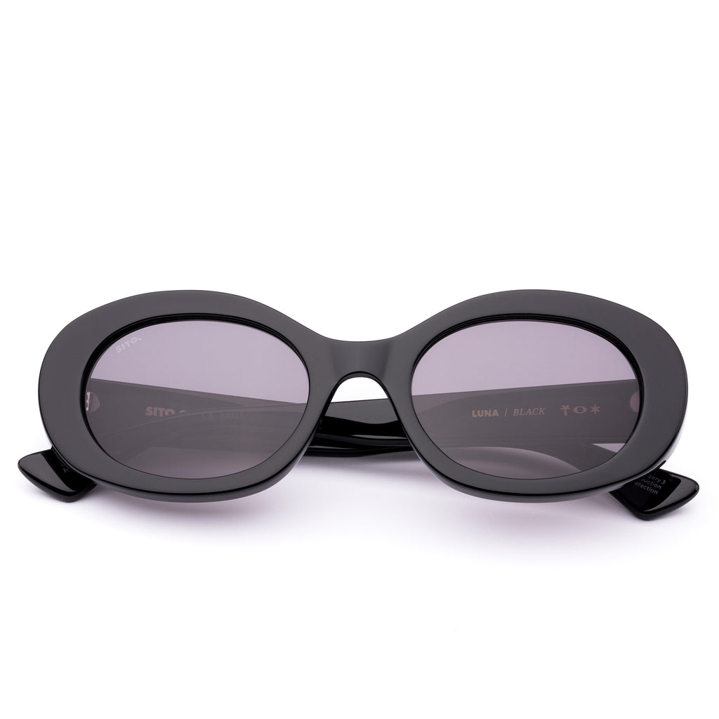 Luna : Black / Smokey Grey