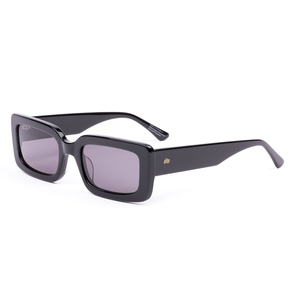 Odessa : Black / Smokey Grey